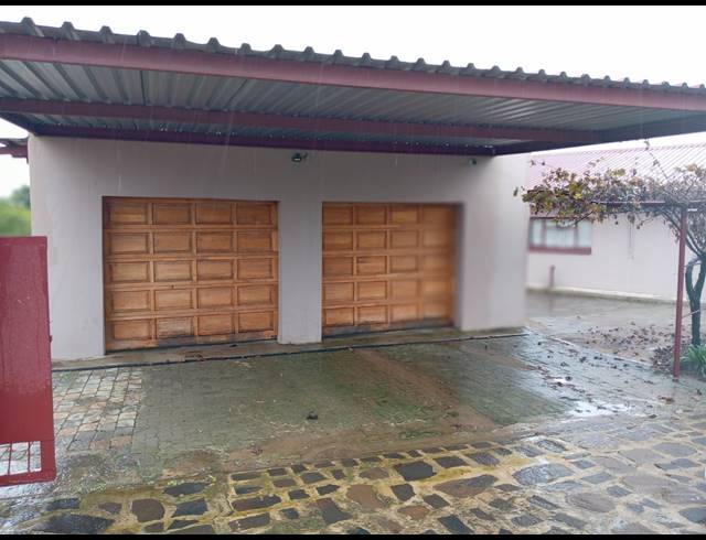 3 BEDROOM HOUSE FOR SALE IN ORANJEVILLE